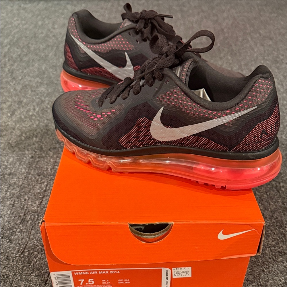 Womens Air Max size 7.5